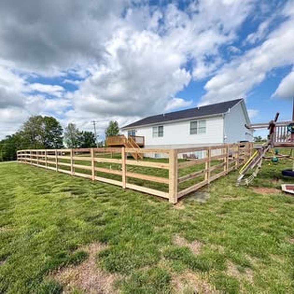 Board fence around a Northern Kentucky home